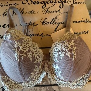 Wacoal Embrace Lace Bra 34D NEW